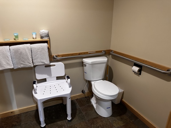 King Suite ADA River Front Photo 13