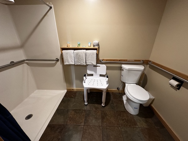 King Suite ADA River Front Photo 15