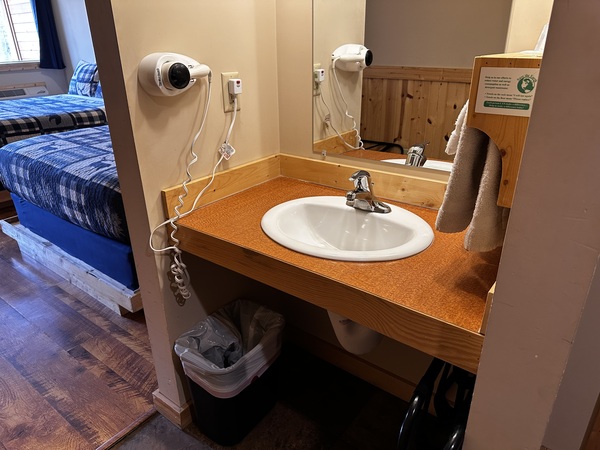 Double Queen ADA River Front Photo 9