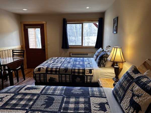 Double Queen ADA River Front Photo 2