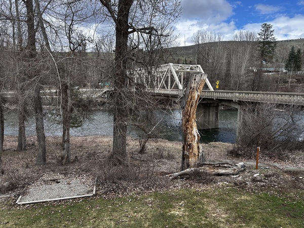 King Suite River Front with Queen Sofa Sleeper Photo 15