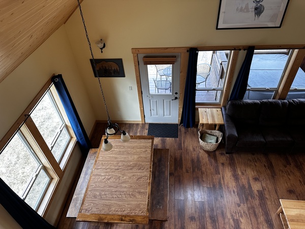 One Bedroom River Front Cabin With Loft Photo 17