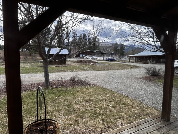 One Bedroom River Front Cabin Photo 18